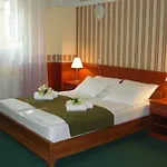 Atlantic Hotel