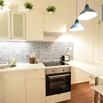 Standard Apartment By Hi5-Rozsa Street
