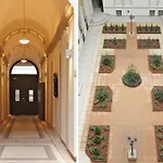 Eoetvoes Design Apartment