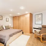 Romantic Hideaway Centertown With Air Conditioner