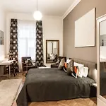Urbano Styles Downtown Budapest