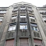 Diana Apartment On Vaci Utca