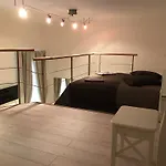 Goldcentral Apartment Gozsdu