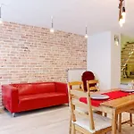 Unique Ping-Pong Family Duplex In The Heart Of City