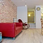 Unique Ping-Pong Family Duplex In The Heart Of City