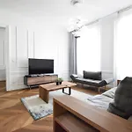 Luxury Apartment By Hi5 - Szervita Suite