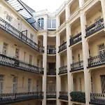 Gabriel Apartment