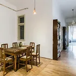 Molnar 21 Apartment