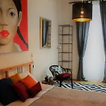 Laksa Apartments