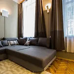 Logement Sous Le Chateau