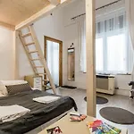 Kazinczy 10 Apartment