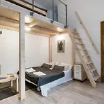 Kazinczy 10 Apartment