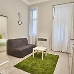 Hild-2 Apartments | Budapest