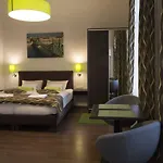 Walton Prime Apartment
