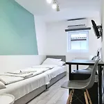 Chesscom Guesthouse