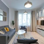 d.Five Gálya Apartment