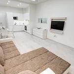 d.Five Király Street Superior Apartment with City View