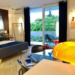 Mese Apartment