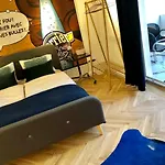 Mese Apartment
