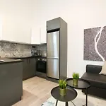 Standard Apartment By Hi5 - Rakoczi Ut 23