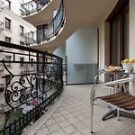Town Hall Apartments