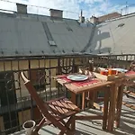 Basilica Studio - City Center