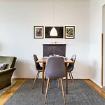 Bpr Hello Hollo Apartment