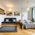 Bpr Hello Hollo Apartment