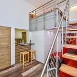 Heart Apartment With Free Private Parking