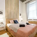 Szerzodesbontas - Industrial Fantasy Apartment