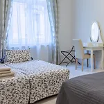 Goldcentral Apartment Grand Boulevard