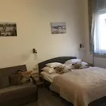 Happy Holiday Lux Apartments
