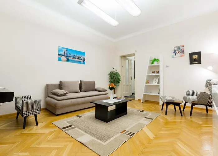 K17 Kinizsi Apartment