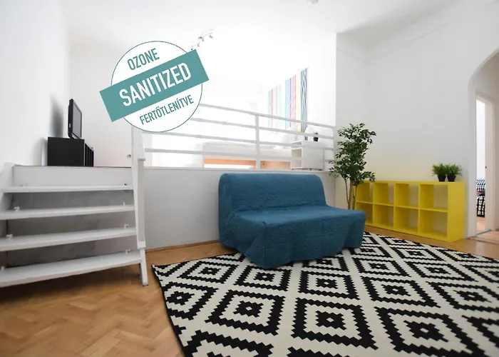 Budget Apartment By Hi5 - Akacfa 4