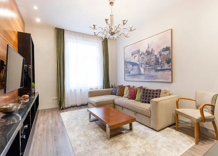 De Luxe Suite In The Absolute Center
