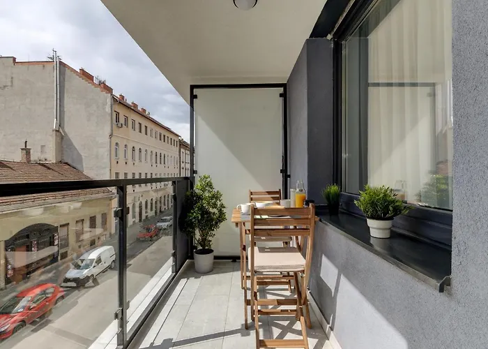 Pure Happiness Apartment