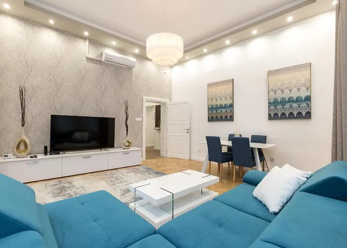 City Center Grand Luxury W 2Br/2Bt