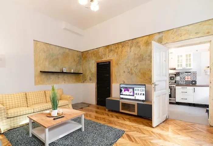Vivid Downtown Apartment Close To Kalvin Ter