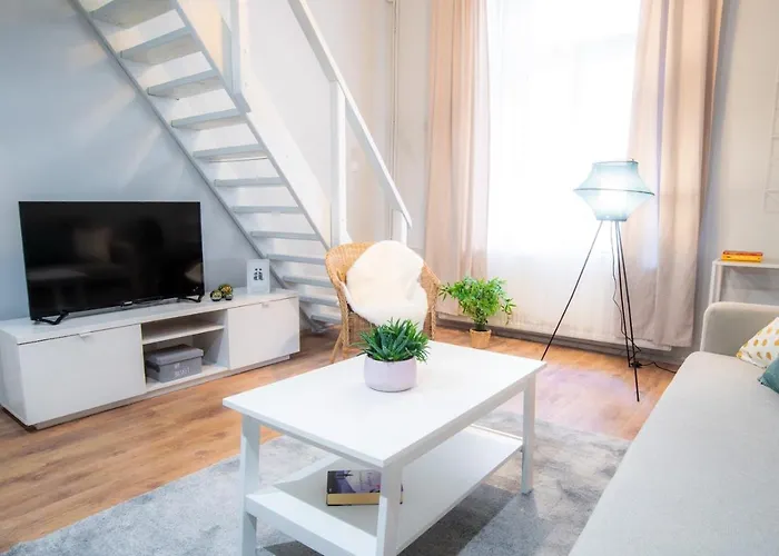 Apartment In Super Location M9