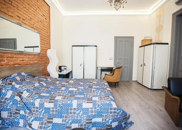 N42 By Small Home Budapest