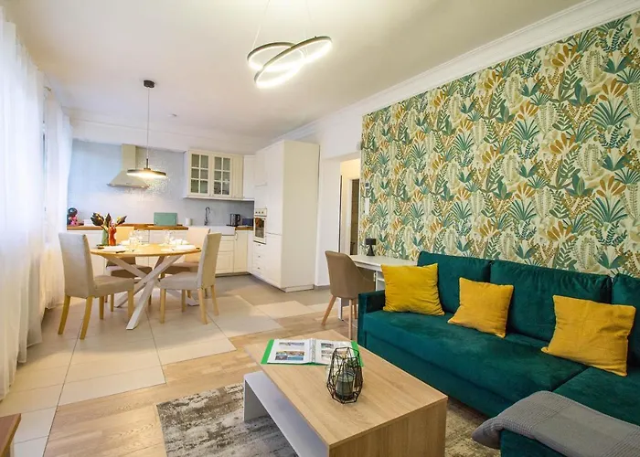 Hillside Lodge