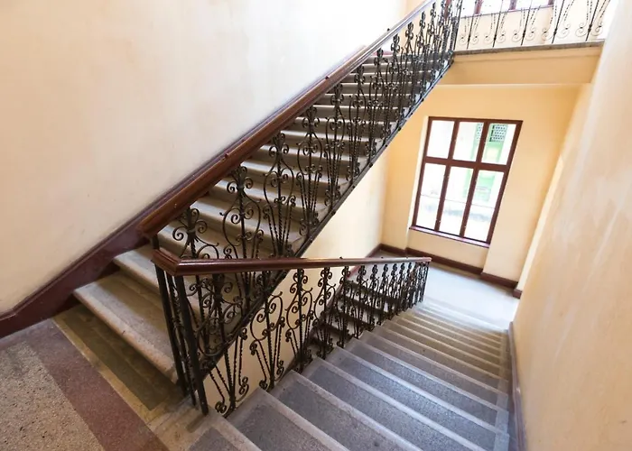 Avenue Loft Apartments J13