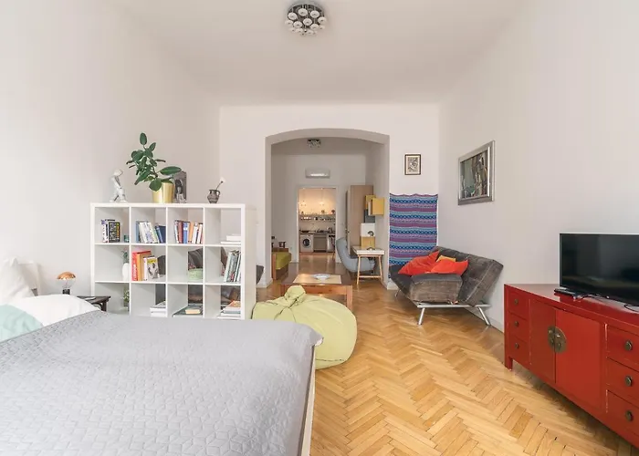 Bright&Spacious Loft With Basilica View