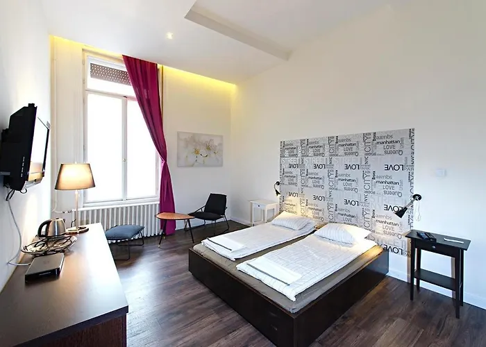 Central 5 Guest House
