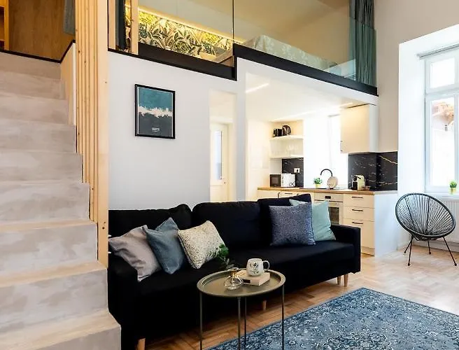 Kiraly Downtown Apartment