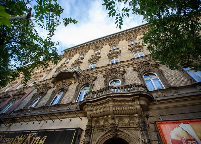 Exclusive & Stylish Central Apartment In The Heart Of Budapest