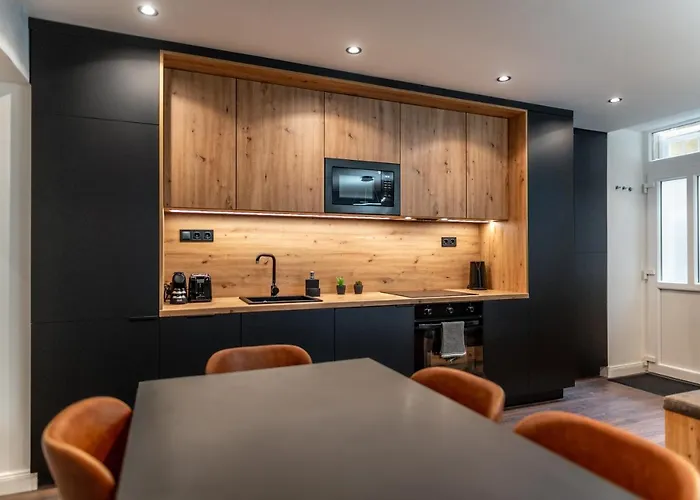 Downtown Luxury By Stlcz With 2 Bathrooms