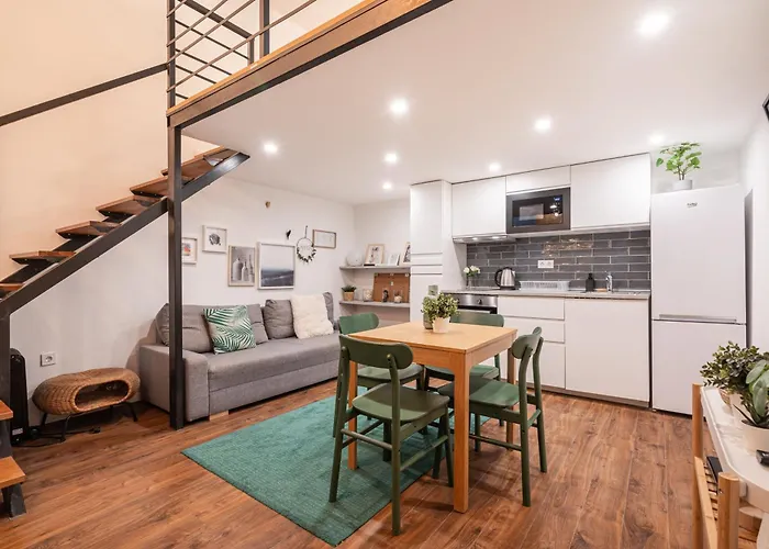 D35 - Chic Boutique Apartments By Bqa