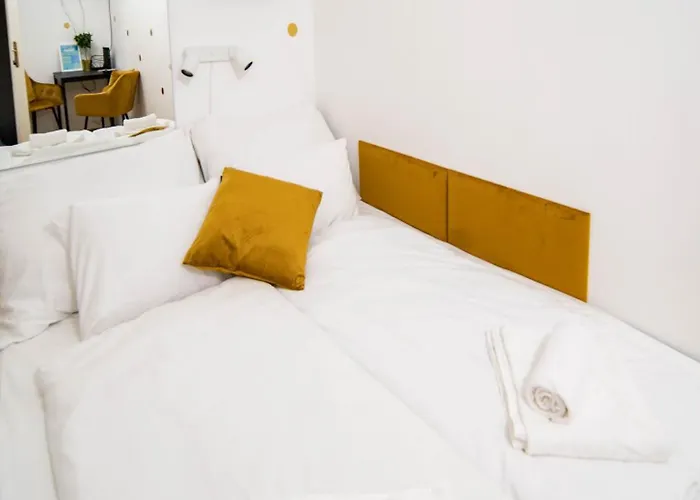 Margaret Apartment 2