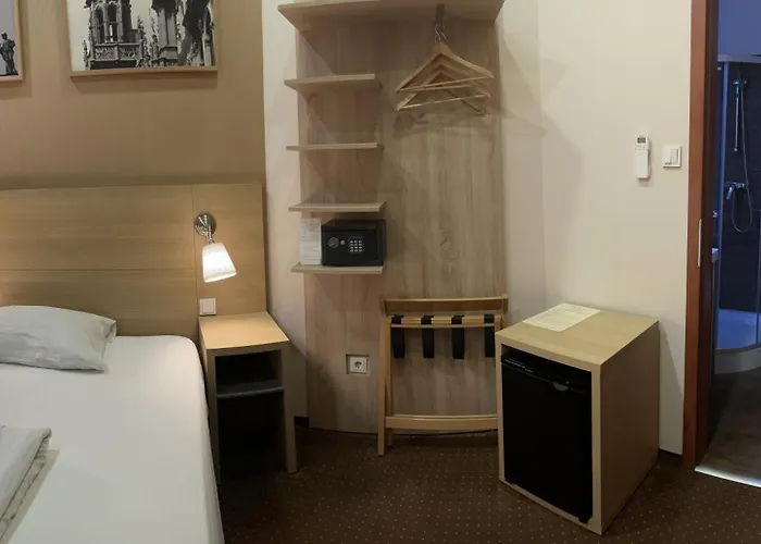 Budapest Citi Guesthouse - Self Check In